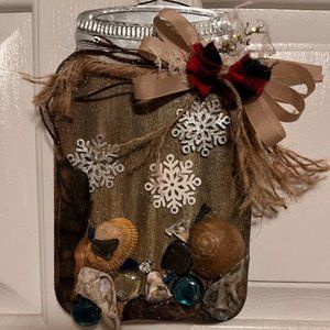 WOODEN MASON JAR DECORATION